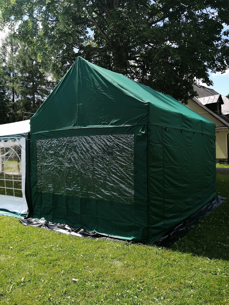 Pořízené vybavení - párty stan